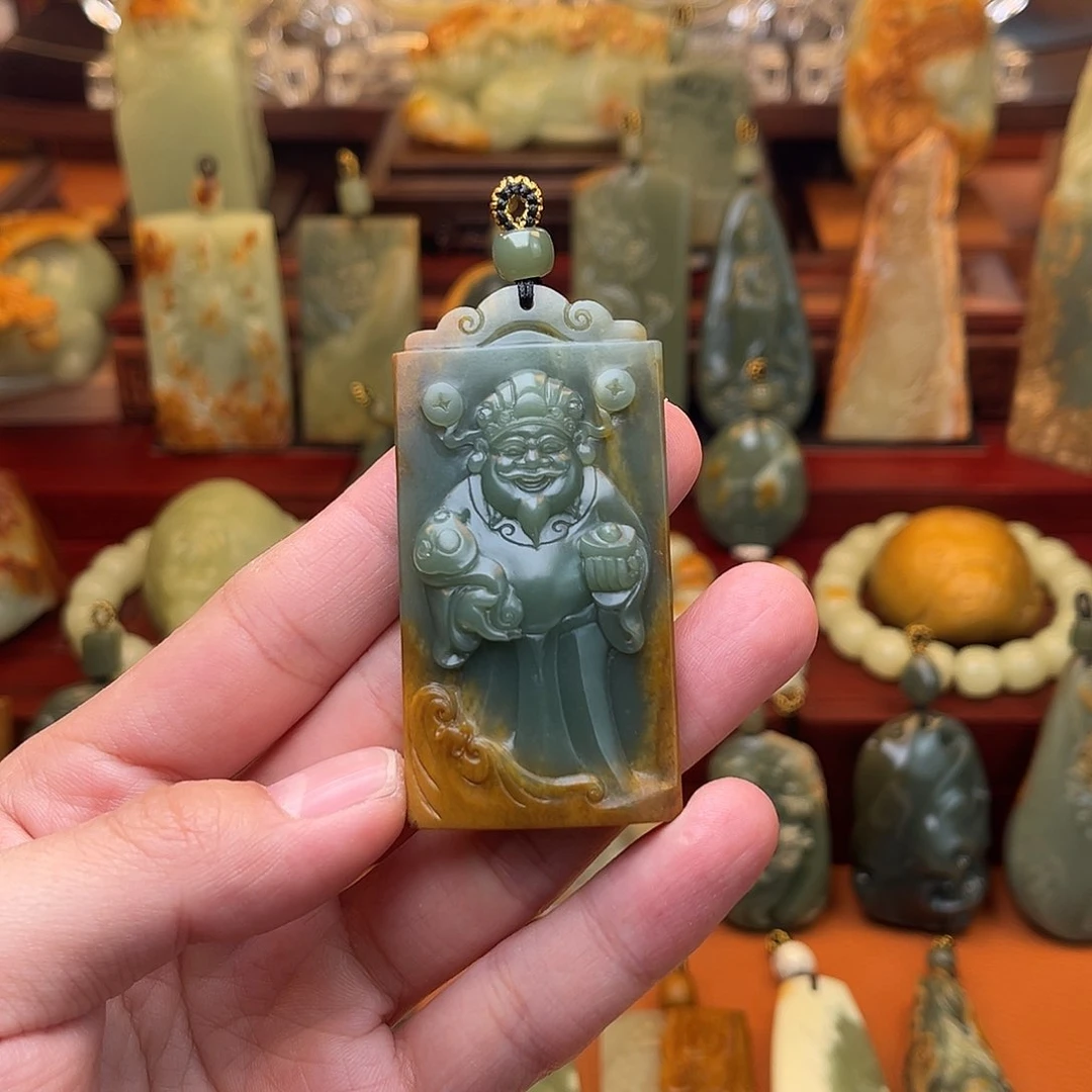 岫岩河磨玉（透闪石质玉）颈饰未镶嵌黄***饮