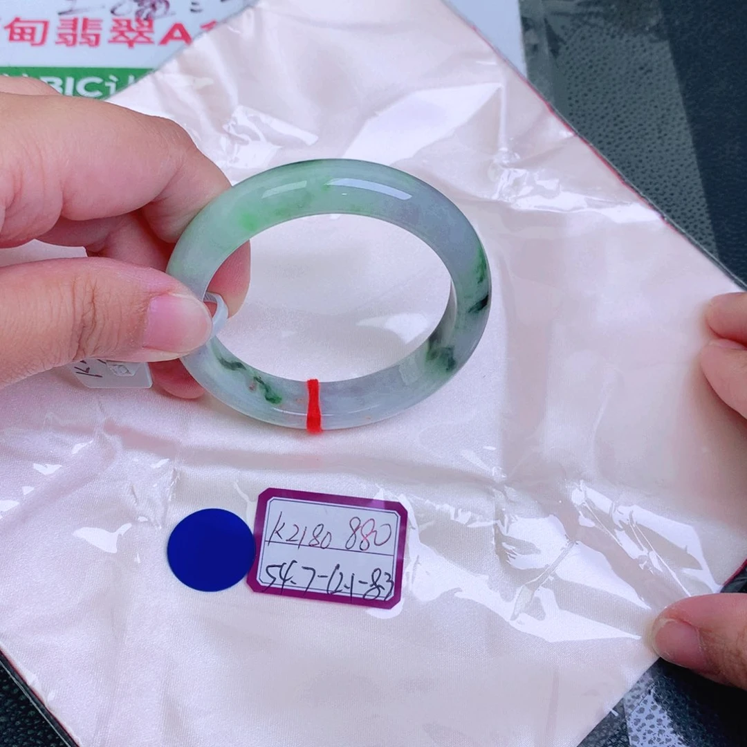 翡翠手镯未镶嵌缅甸翡翠