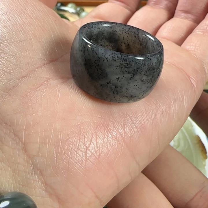 和田玉未镶嵌颈饰20.5