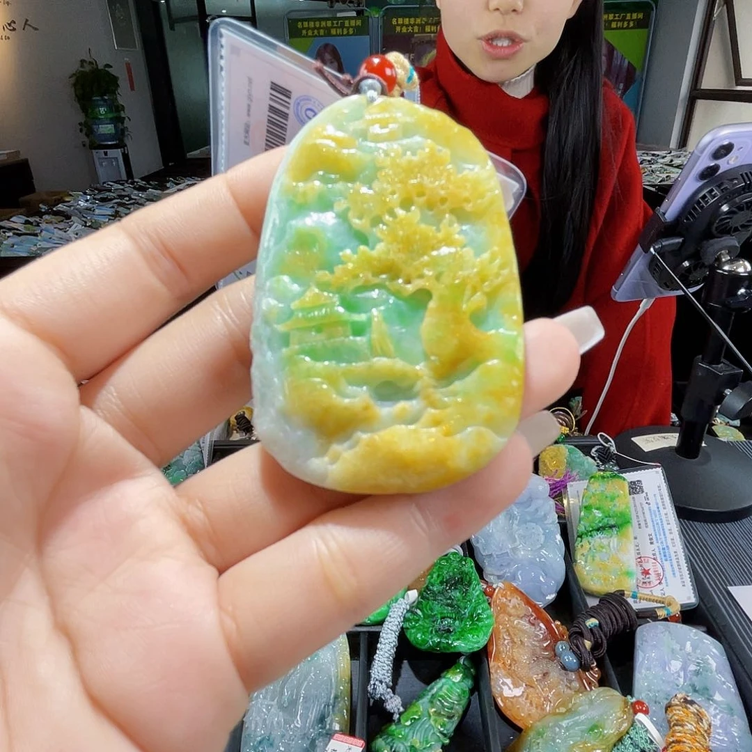 颈饰未镶嵌翡翠一