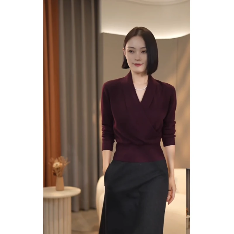 高级感气质修身收腰长袖上衣女韩系早秋穿搭氛围感纯色v领针织衫