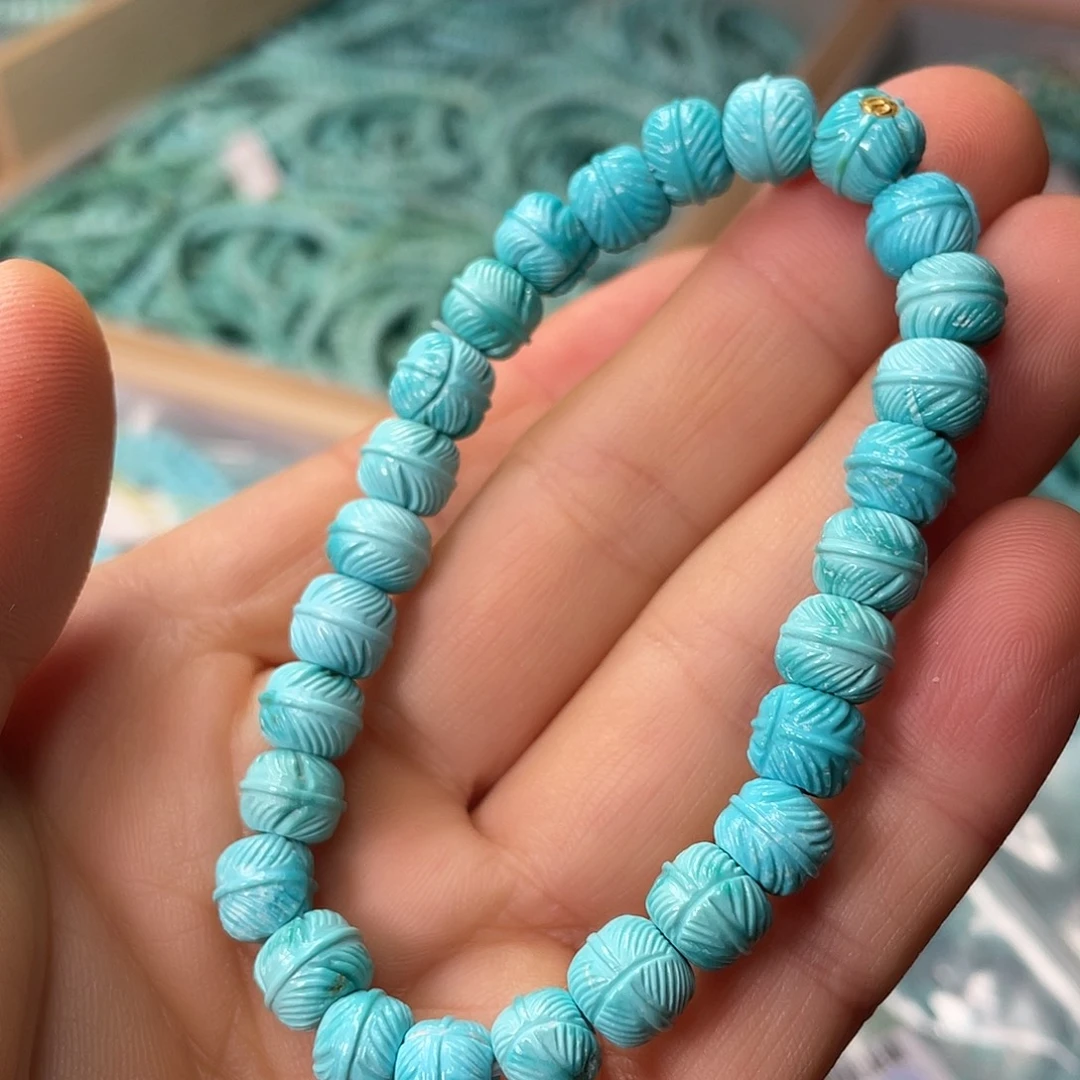 绿松石未镶嵌颈饰