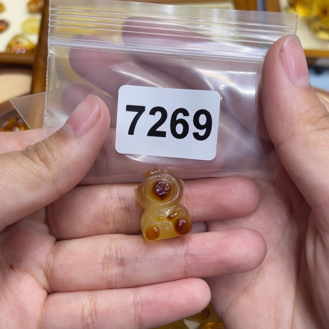 琥珀珠宝奇石未镶嵌