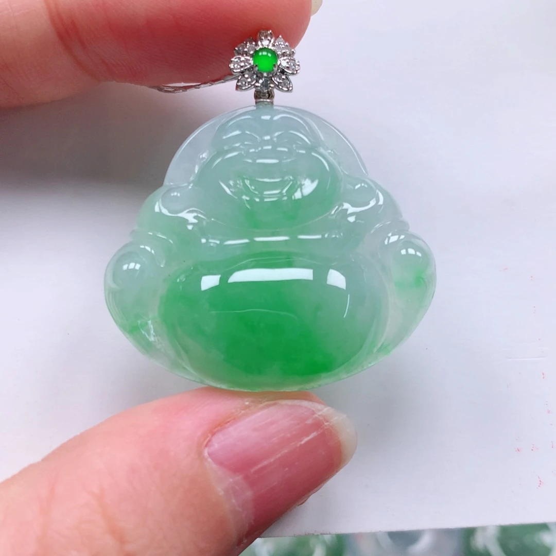 颈饰18K金镶嵌翡翠天然翡翠