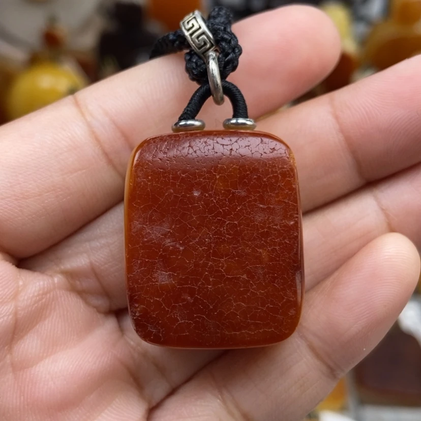 【闪购商品】琥珀颈饰未镶嵌