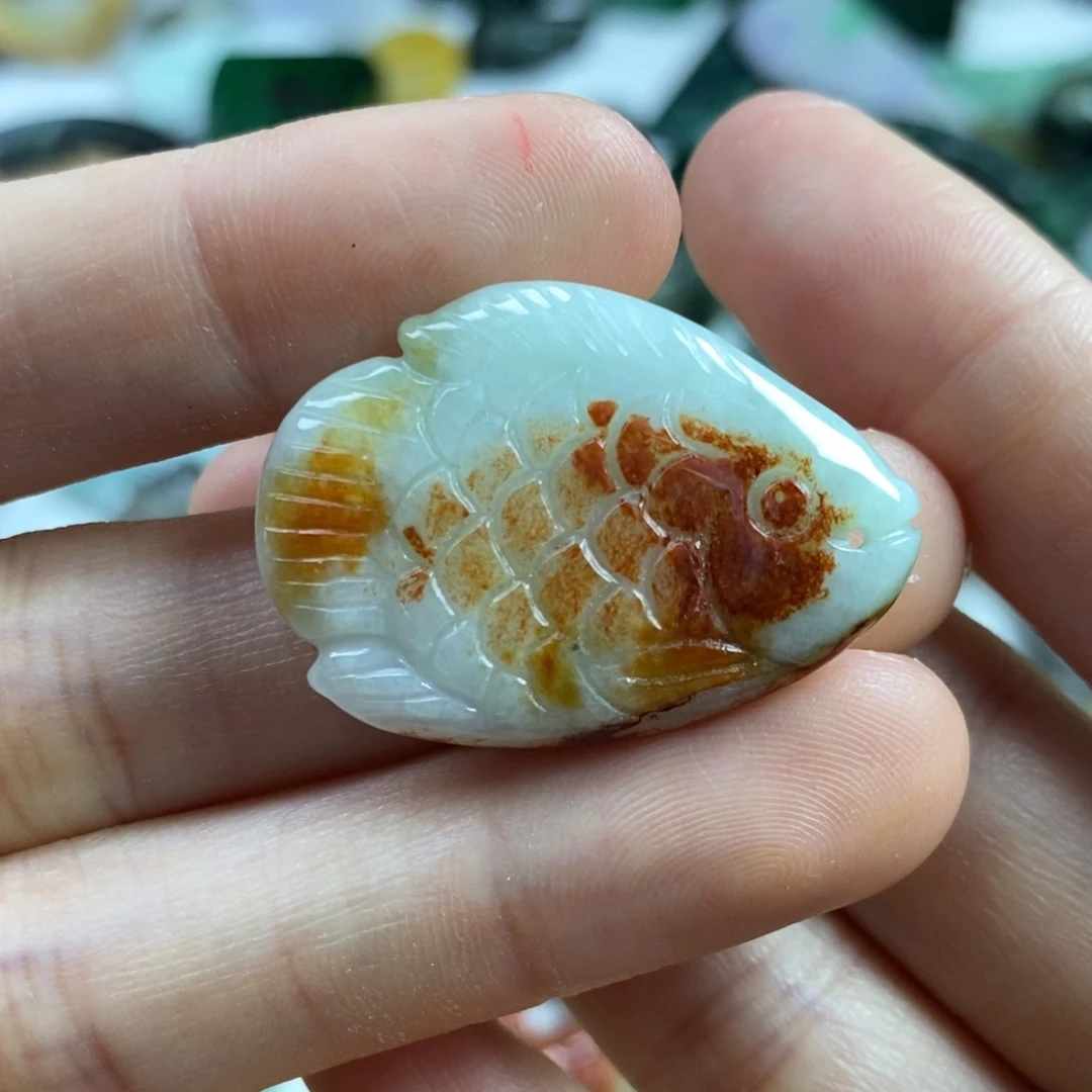 翡翠颈饰未镶嵌吊坠