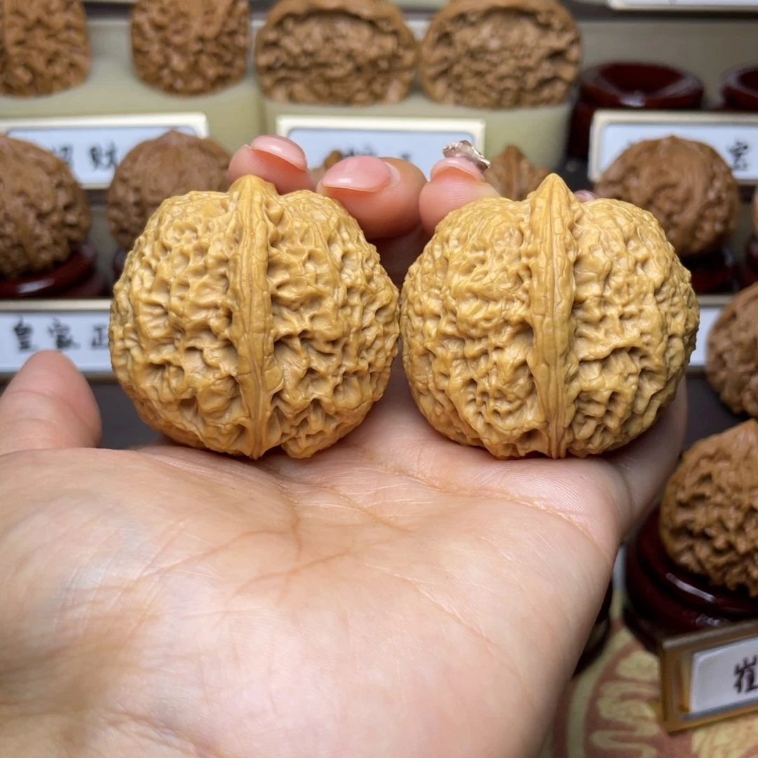 文玩核桃把件花**热蜂窝元宝44左右