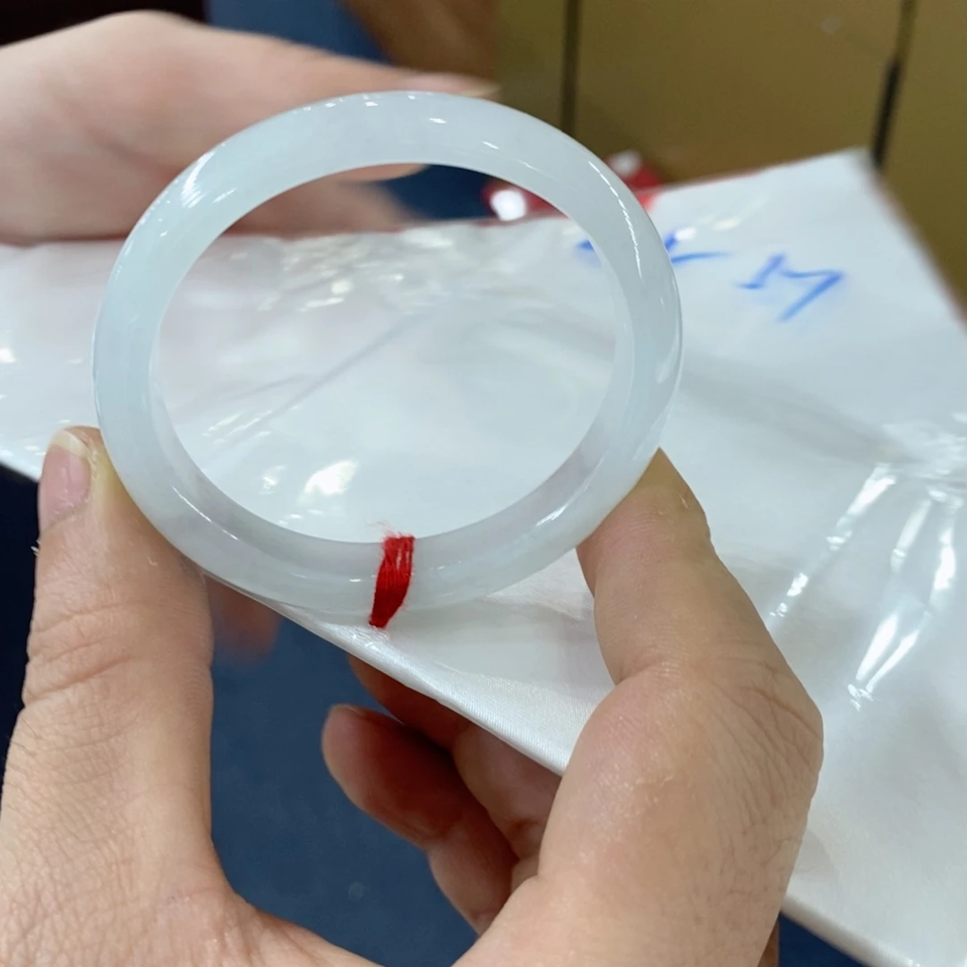 未镶嵌手镯翡翠翡翠