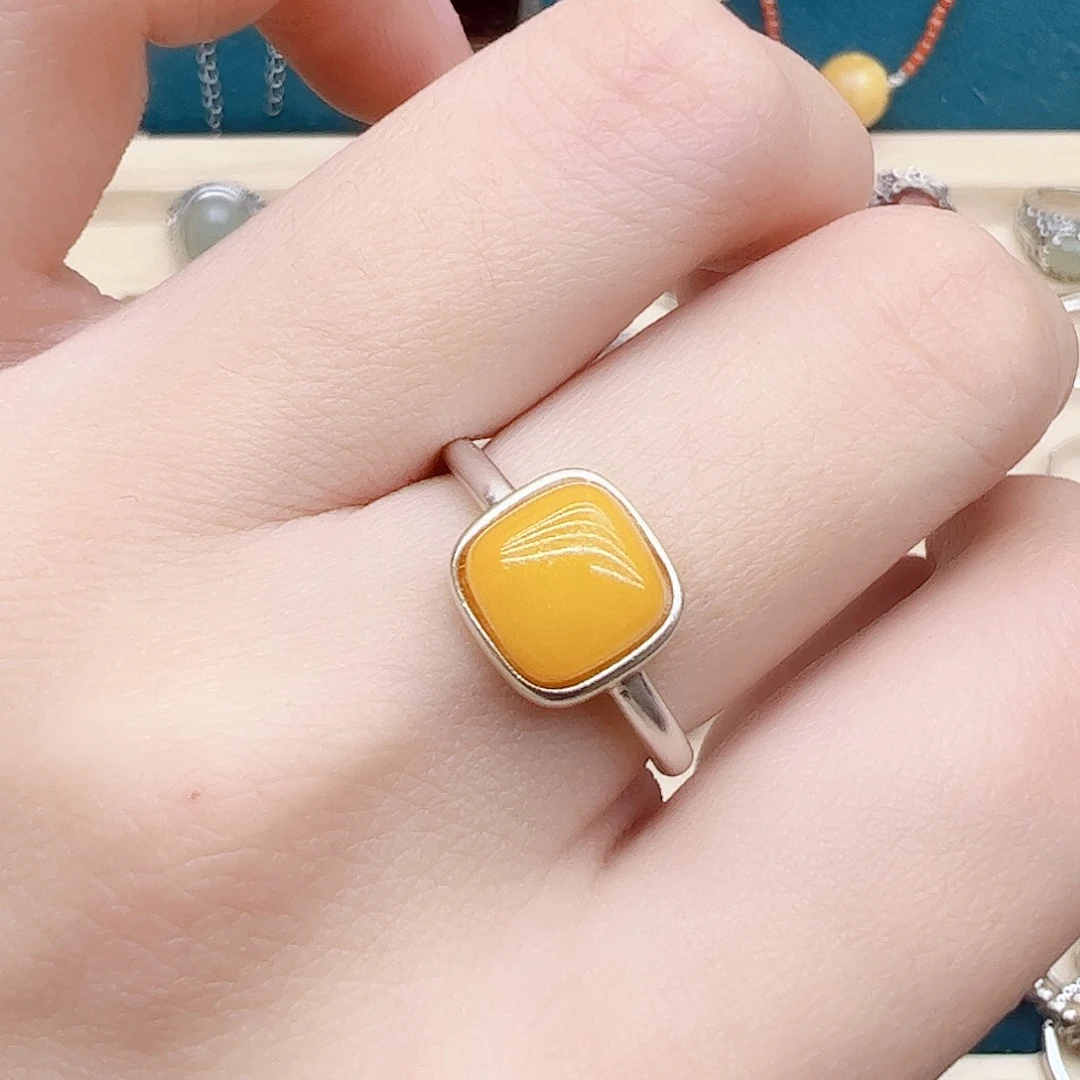 蜜蜡戒指银S925镶嵌，