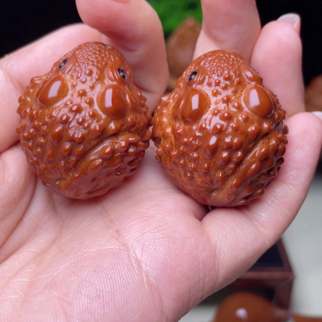 吊坠橄榄核金蟾手球3.5