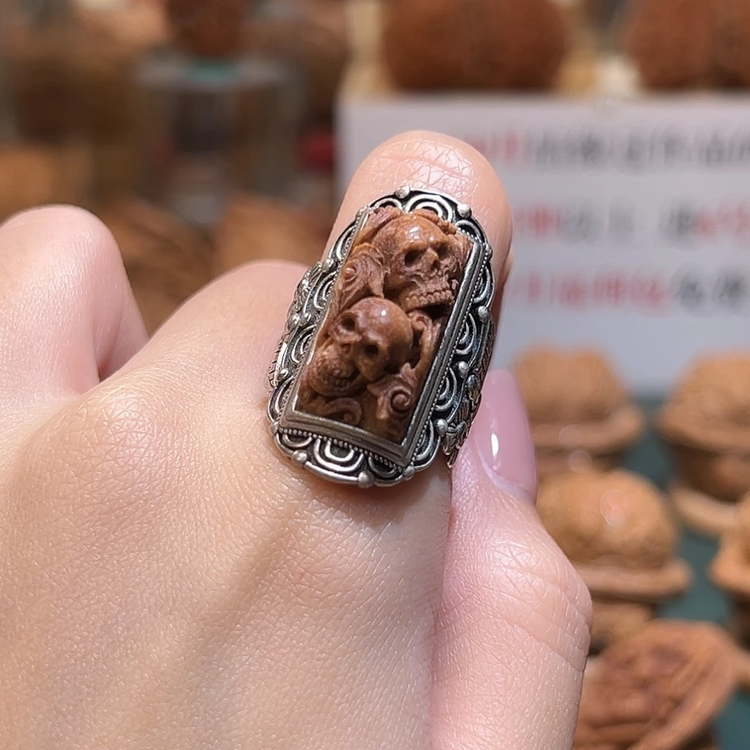 文玩核桃把件/////桃核骷髅