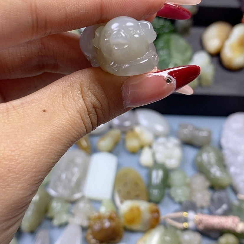 【闪购商品】和田玉颈饰未镶嵌珂****记