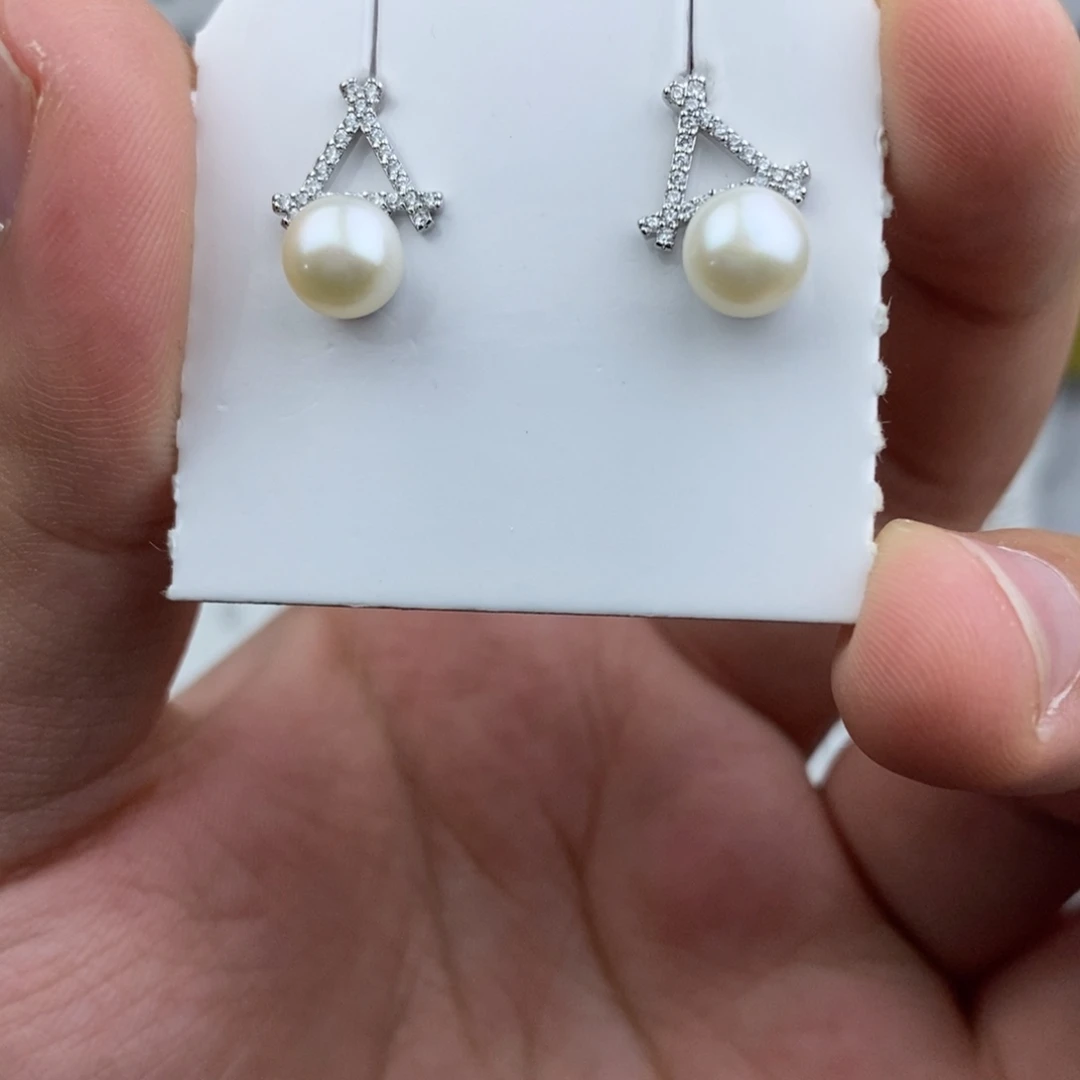 淡水珍珠未镶嵌耳饰