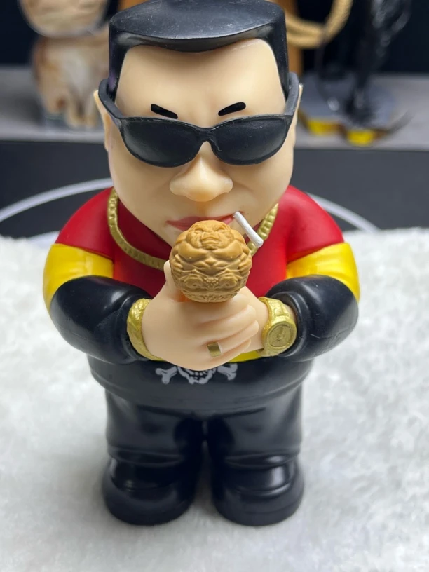 猴头雕刻单颗狗骑蛤蟆，光头强料子机雕手修，走色快尺寸17➕