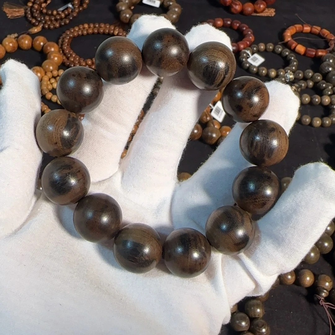 金丝楠木虎皮纹1.8手串