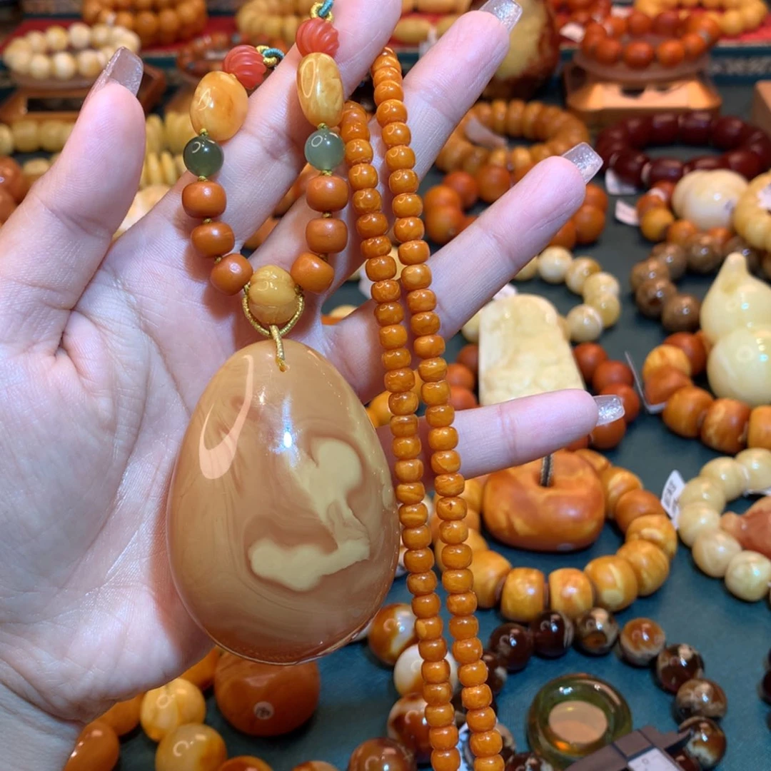 【闪购商品】未镶嵌吊坠(赠链)蜜蜡蜜蜡吊坠