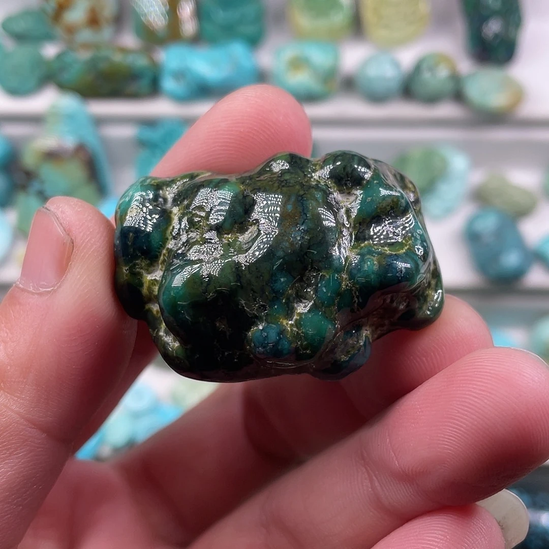 绿松石未镶嵌颈饰