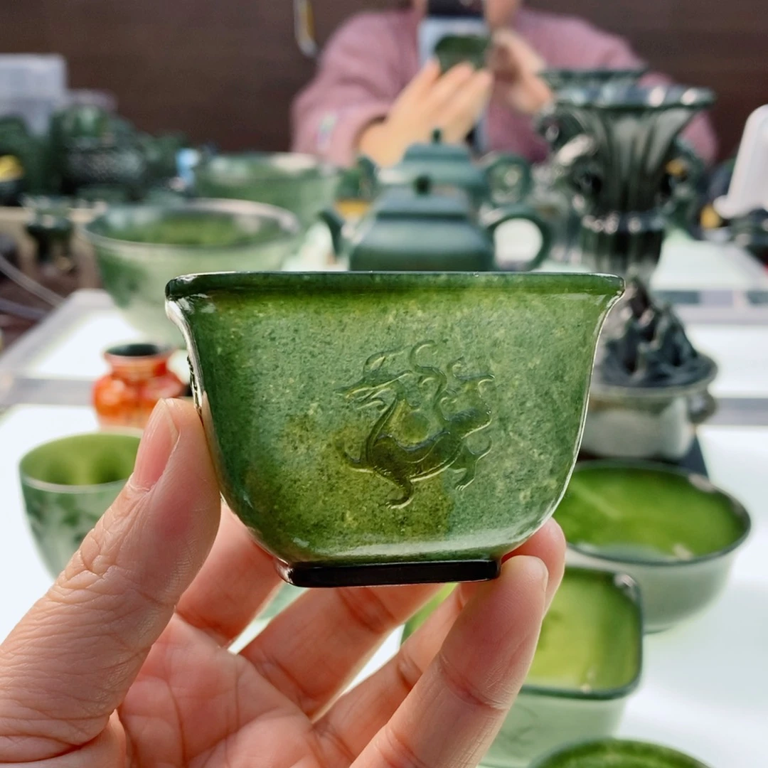和田玉（青玉）摆件未镶嵌淡*哥