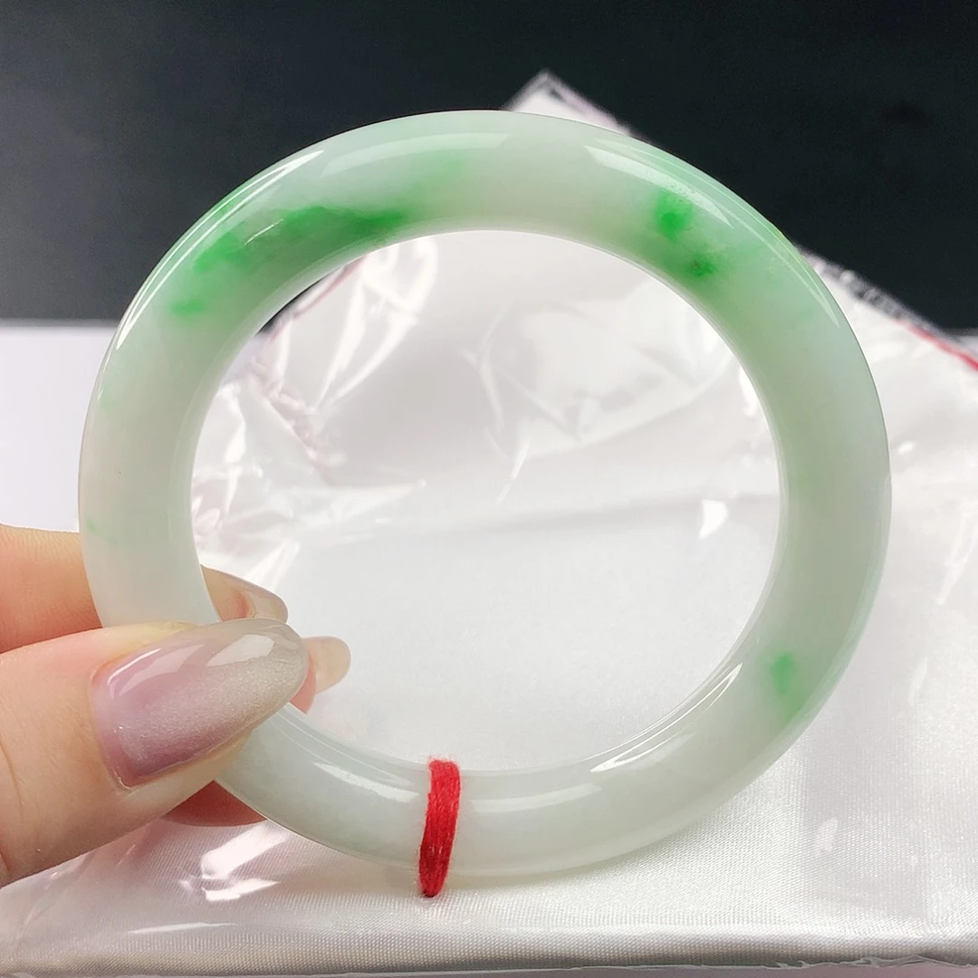翡翠手镯未镶嵌翡翠394