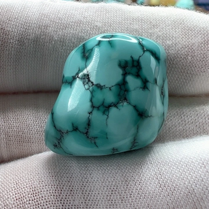 绿松石未镶嵌随形