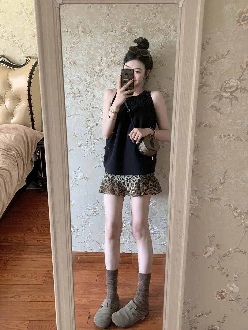 夏季时尚新款韩系通勤显瘦上衣小众女装高级气质御姐风豹纹短裙
