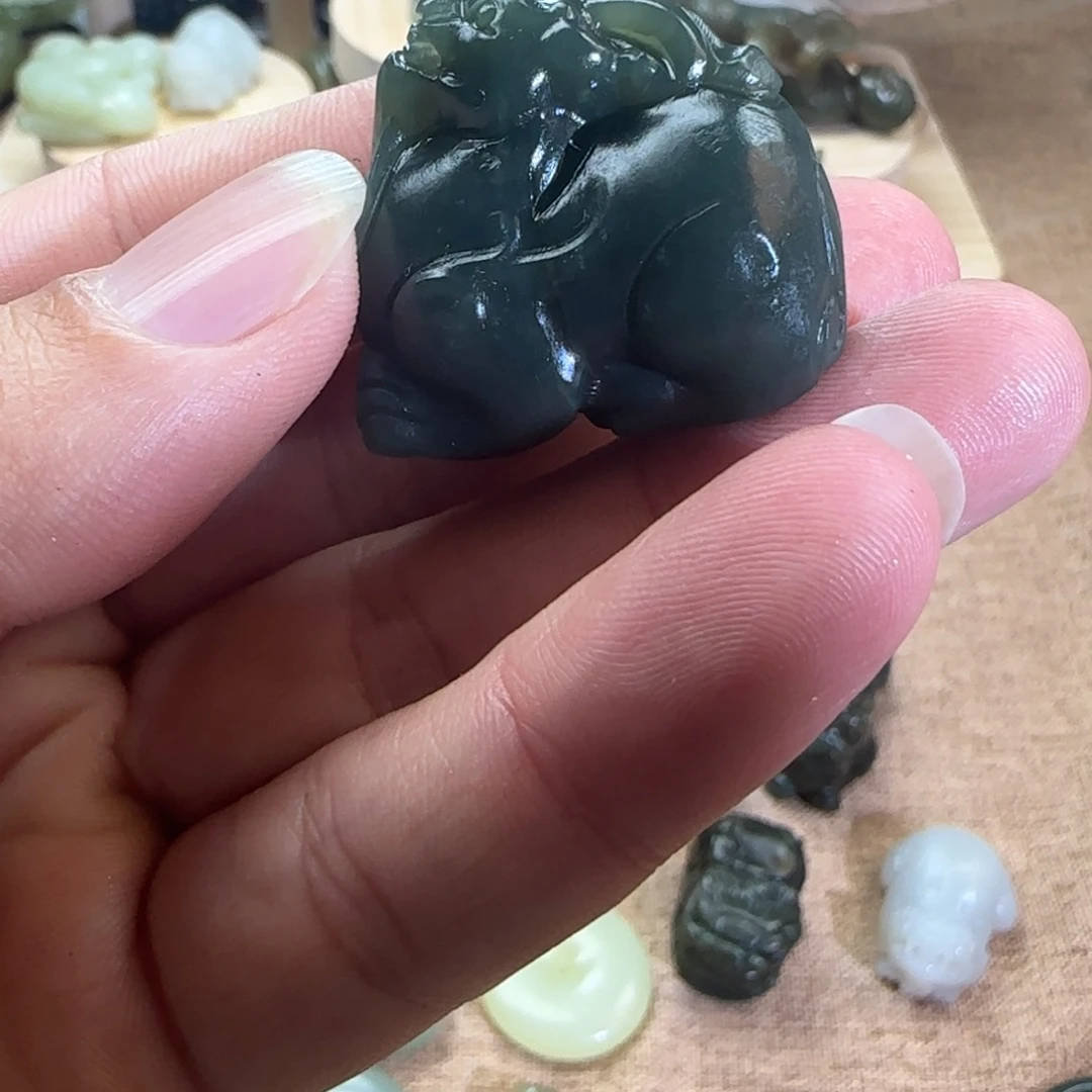 和田玉未镶嵌挂件