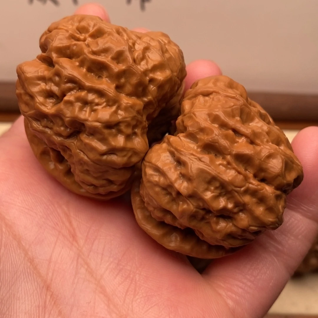 【闪购商品】把件文玩核桃皮****气边40左右