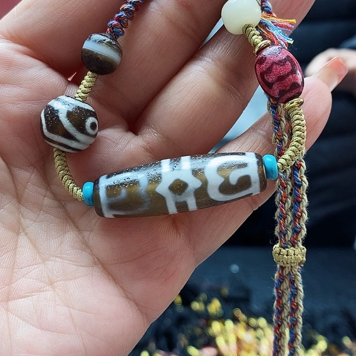 玛瑙/玉髓颈饰合金