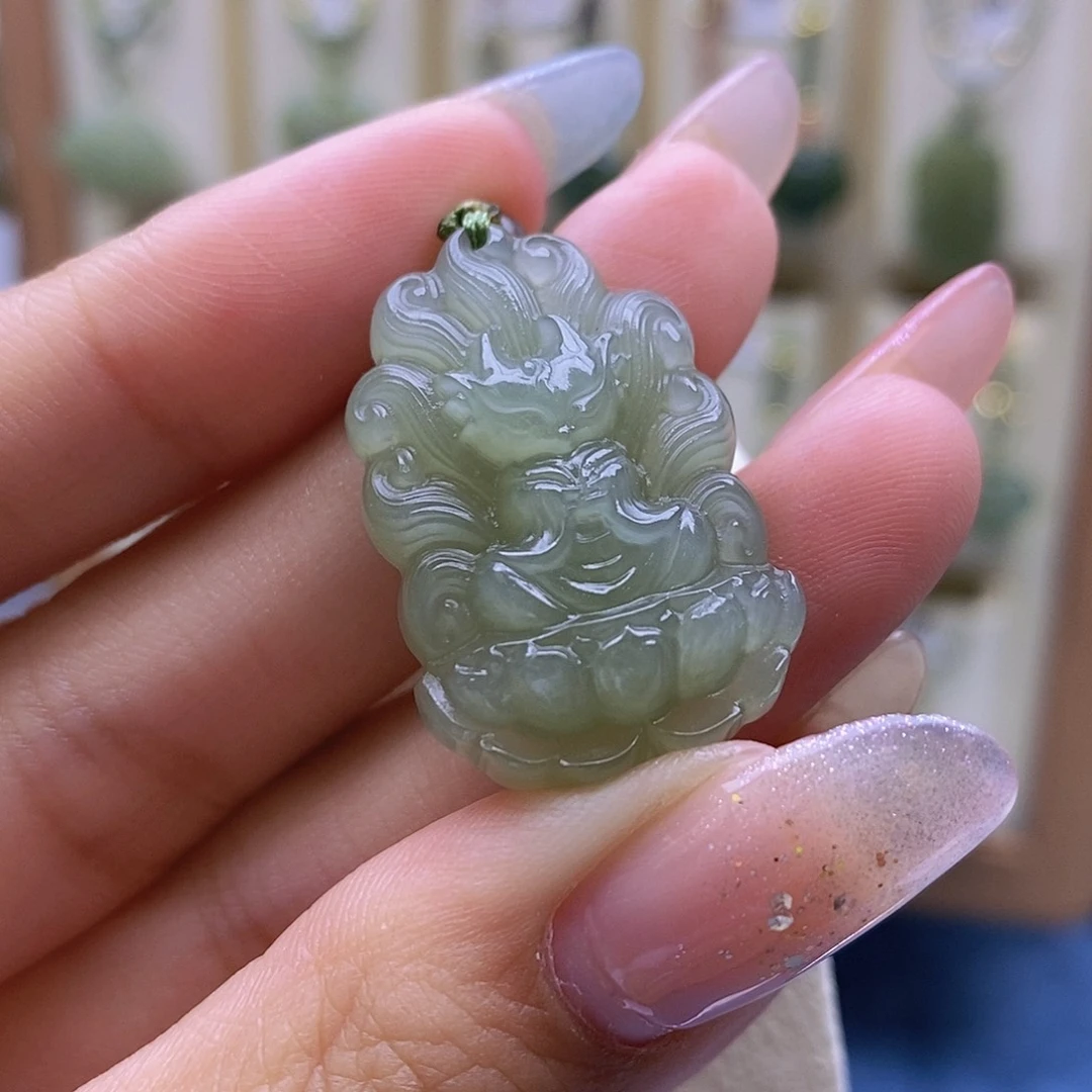 和田玉未镶嵌颈饰西****东