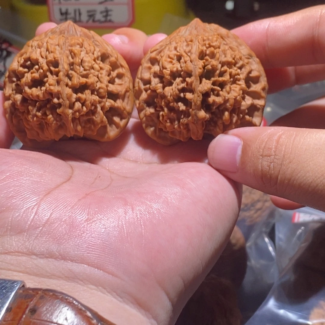 C***花文玩核桃吊坠47全品百花山