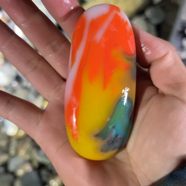 和田玉（糖玉）未镶嵌珠宝奇石