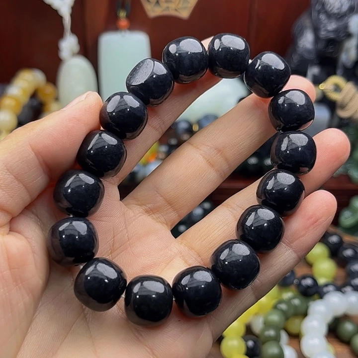 择***行手串未镶嵌和田玉