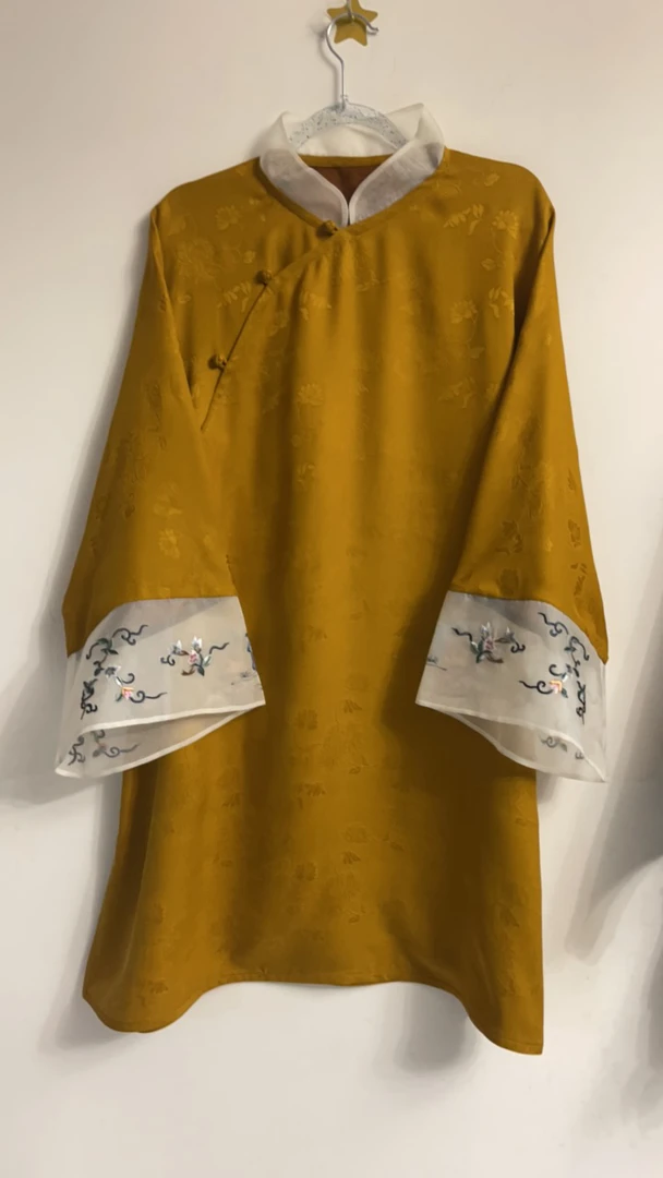 香云纱花罗刺绣太太服国风