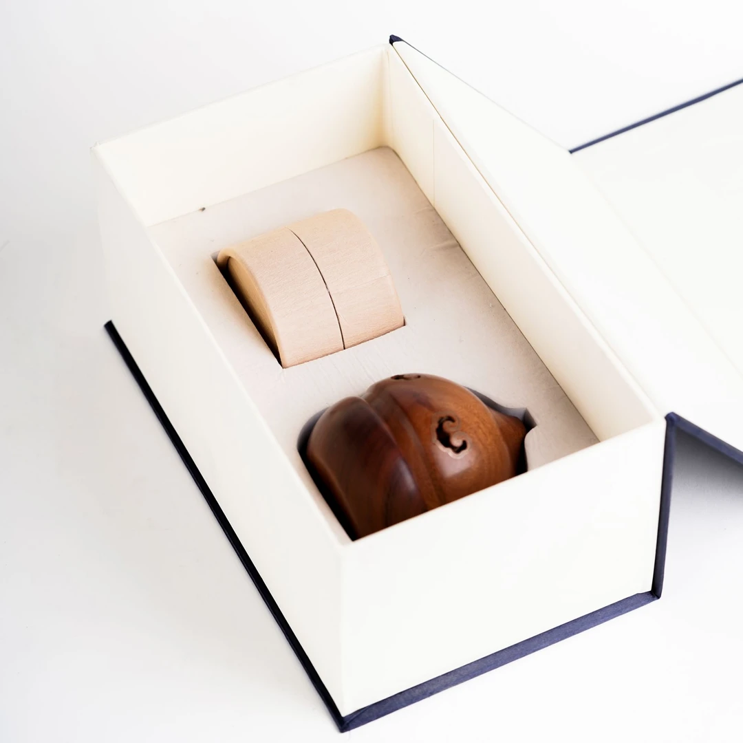 【佳香】非洲酸枝木嵌铜丝如意圆香炉