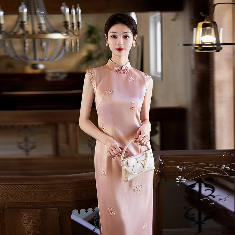 粉色旗袍女2025新款夏季礼服醋酸高级年轻款喜婆婆婚宴装妈妈礼服