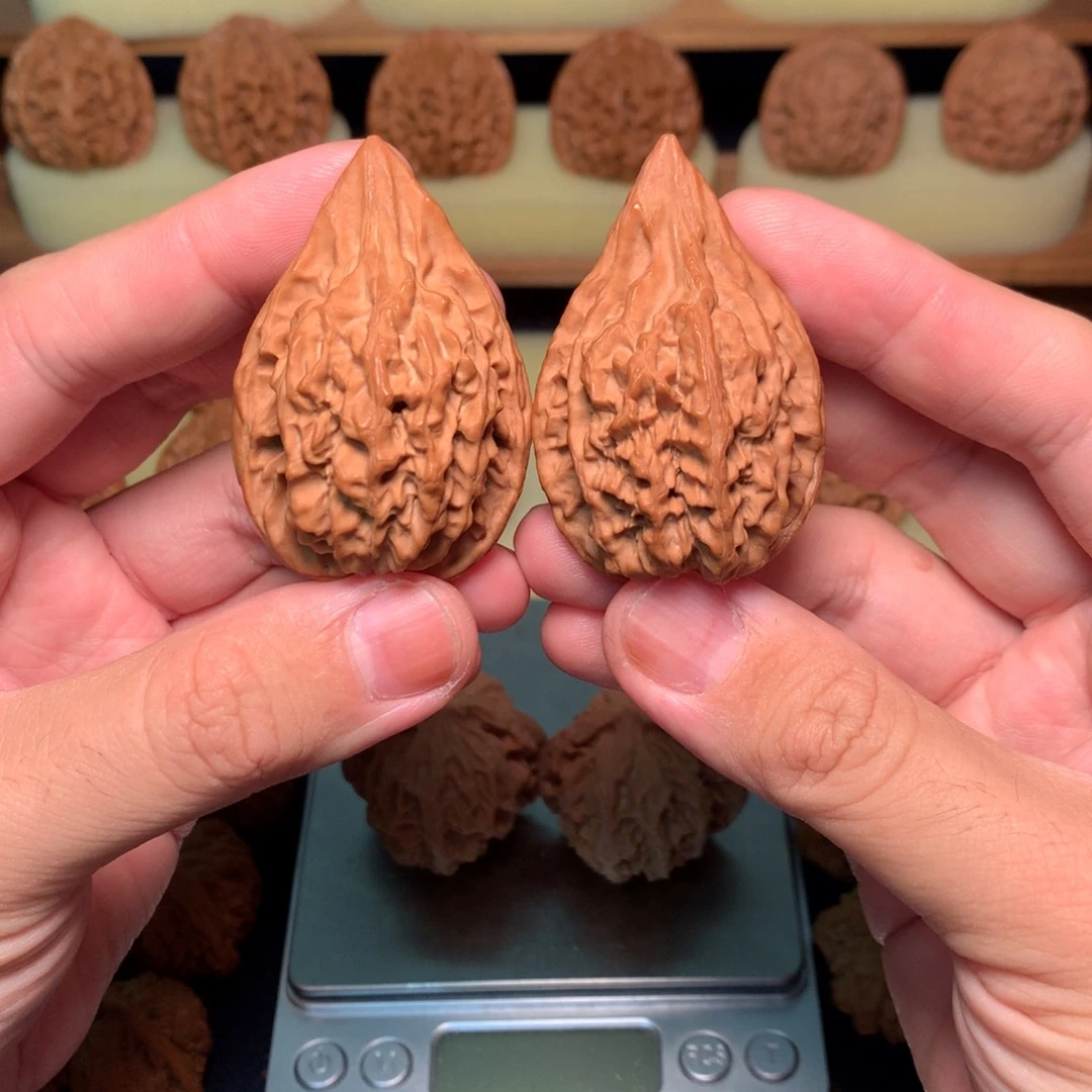 卡***特吊坠文玩核桃53红缨枪