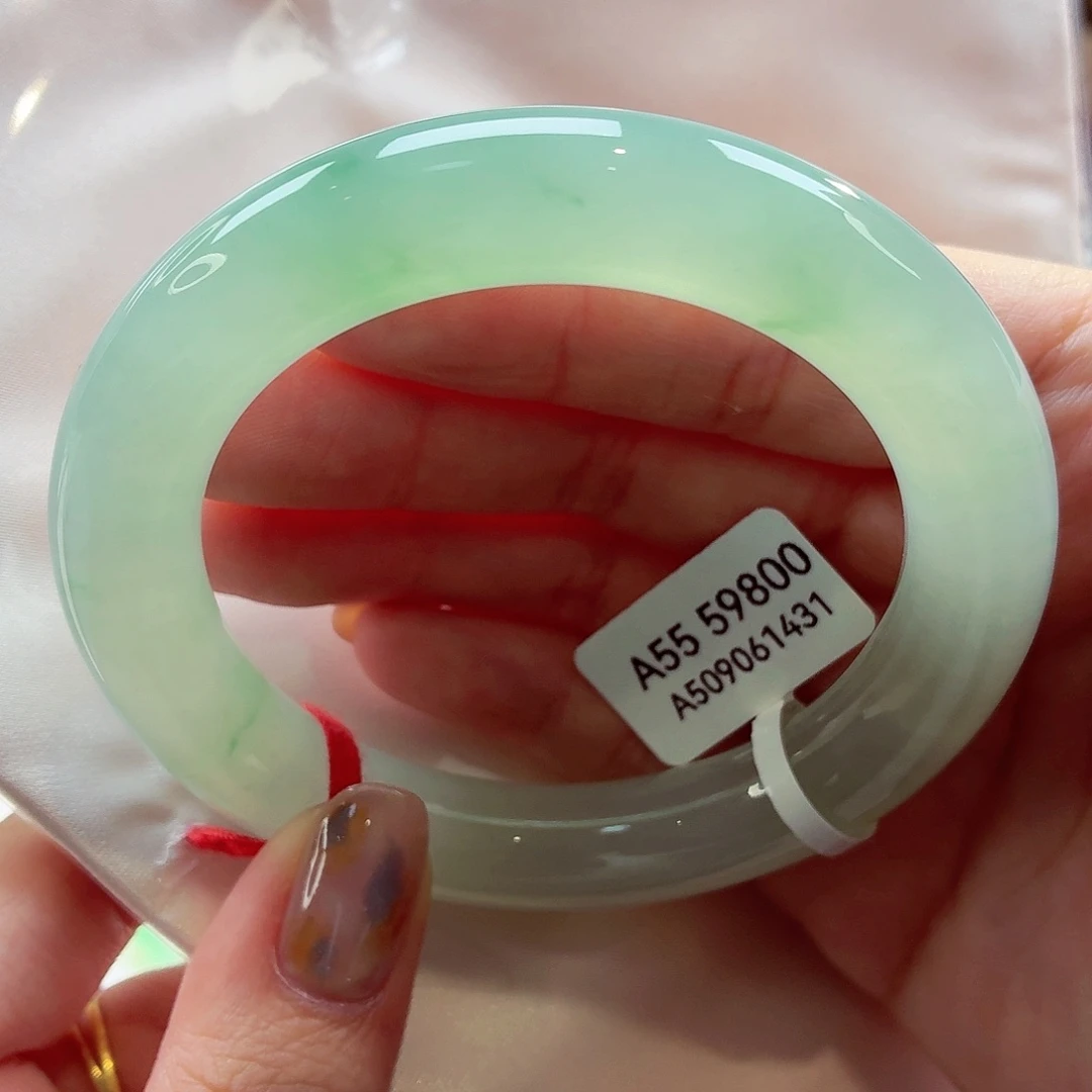 翡翠未镶嵌手镯（圆镯）22（58号）