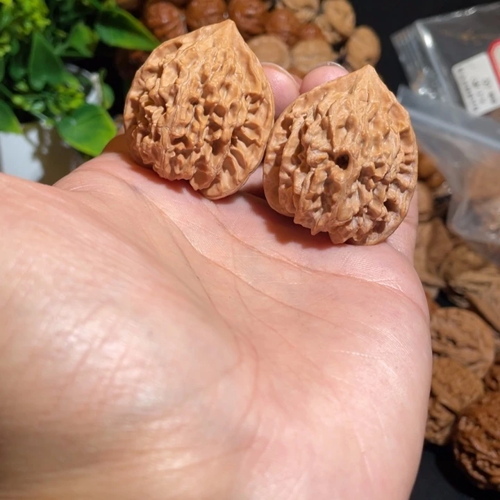 文玩核桃把件36➕火烧云