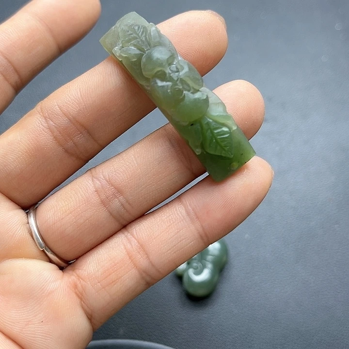 【闪购商品】颈饰未镶嵌和田玉