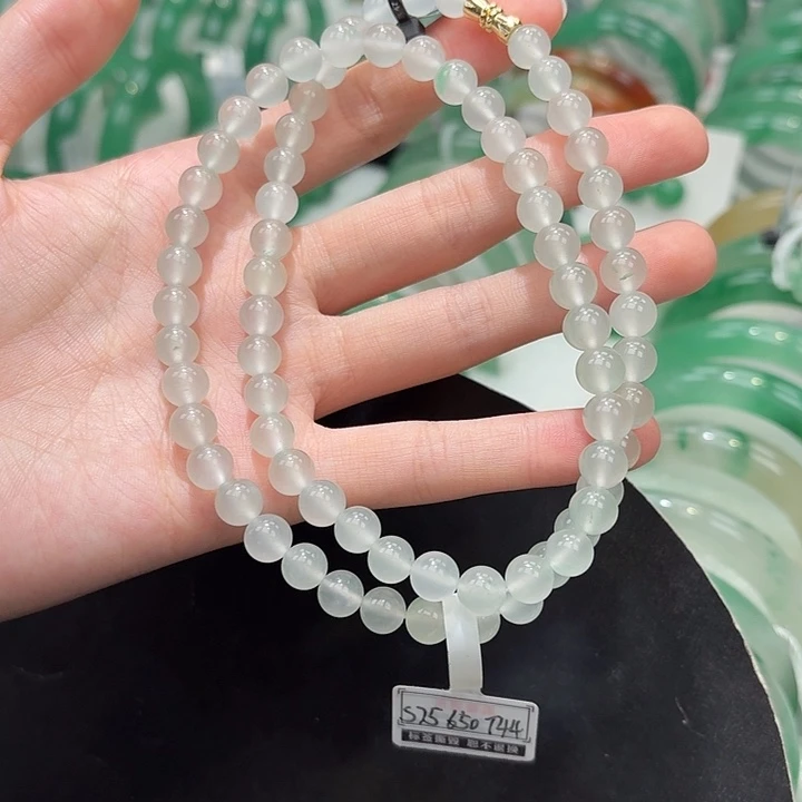 项链未镶嵌石英质玉（非洲翠）