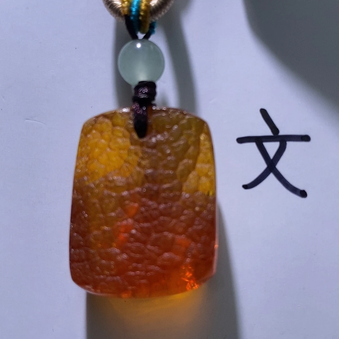 琥珀未镶嵌珠宝奇石51