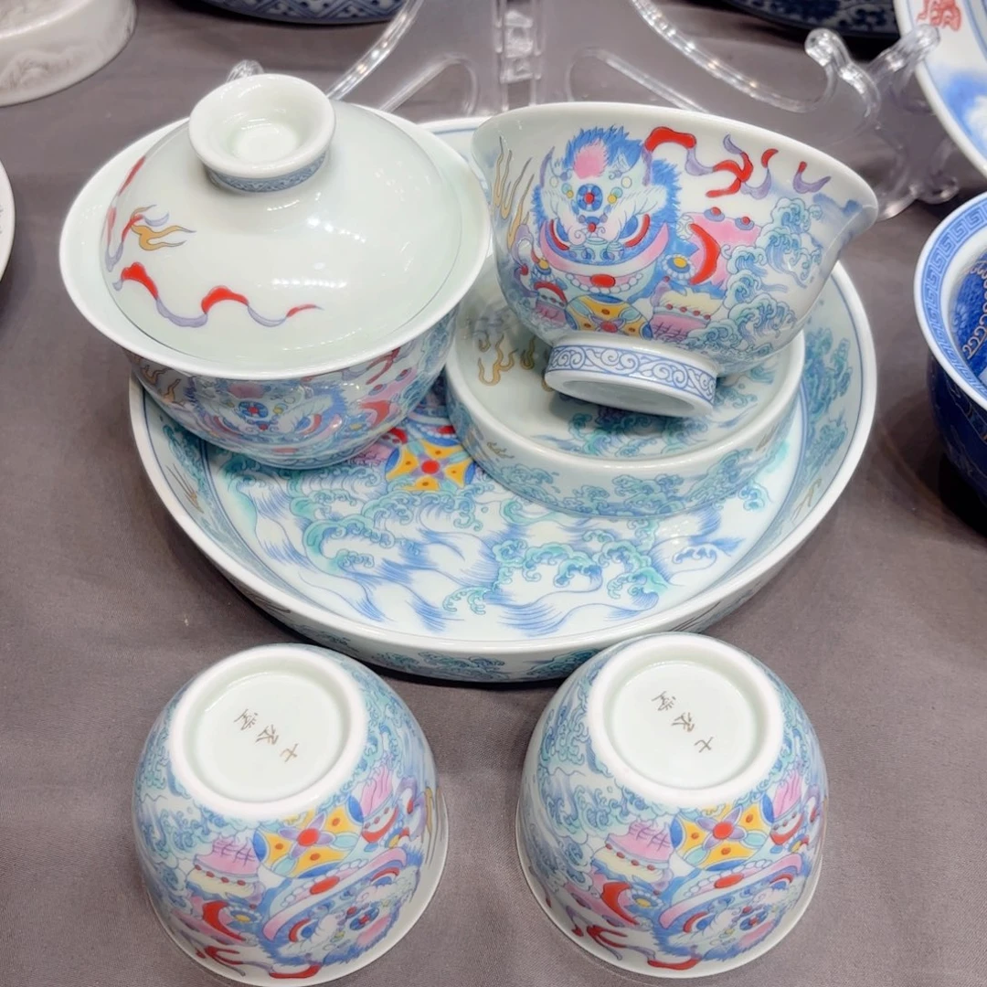摆件景德镇陶瓷艺术展