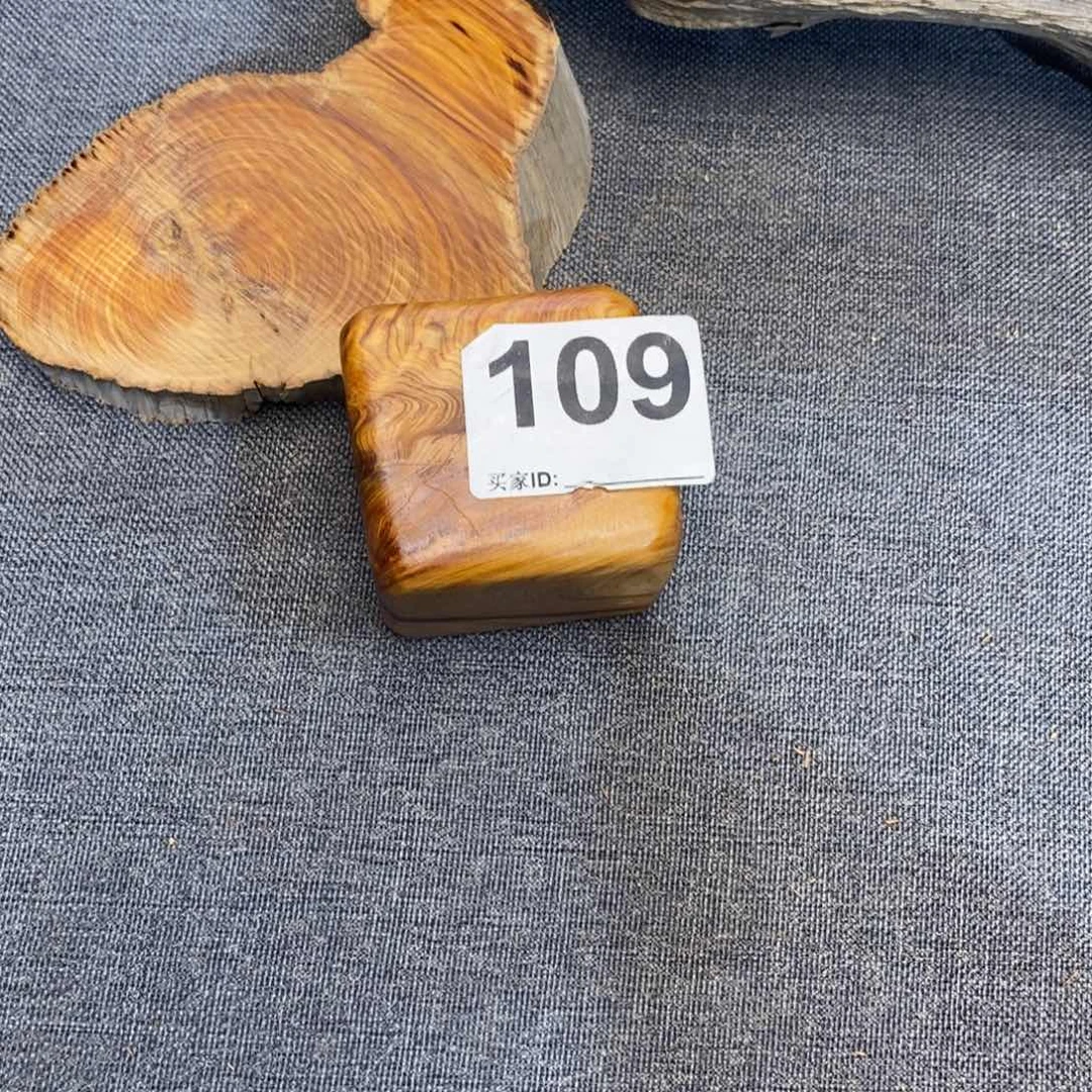 柏木（崖柏）昵****了崖柏手把件