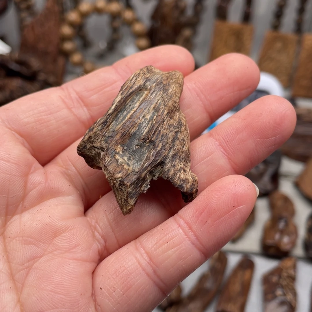 沉香碎屑沉香泰国瘤疤扭结