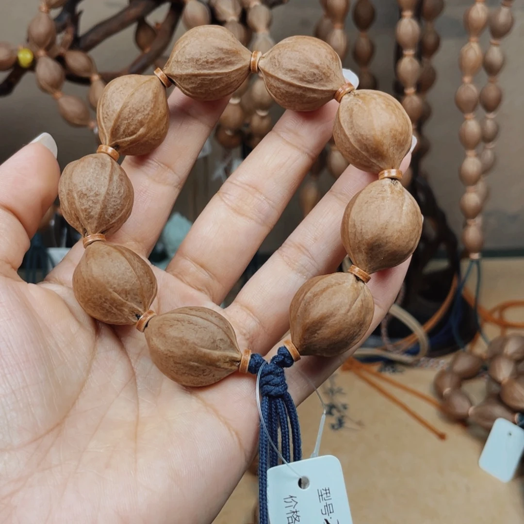 手串橄榄核白****王梅林铁核2126