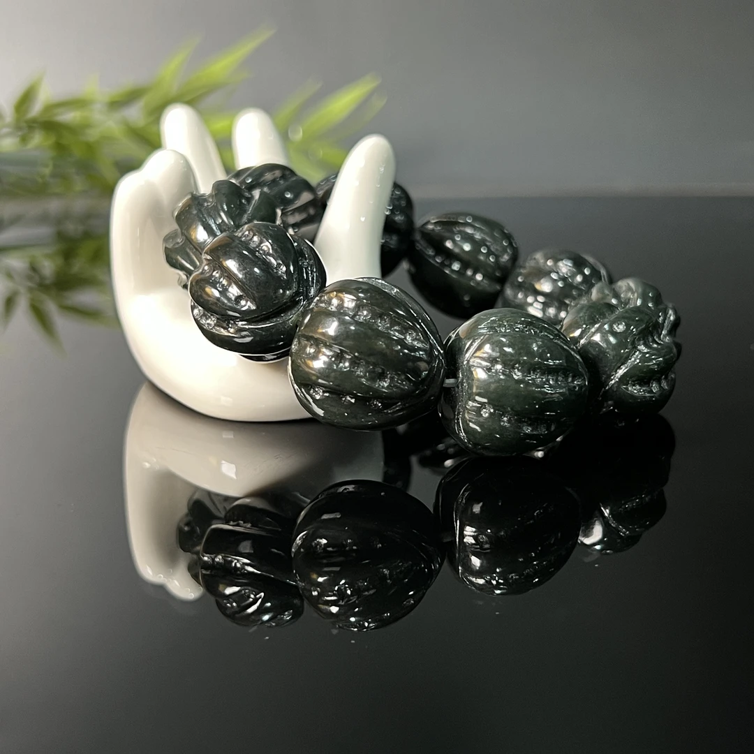 1229GC6624和田玉挂件