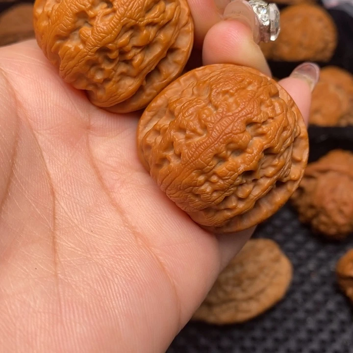 一***行秦岭野生文玩核桃6