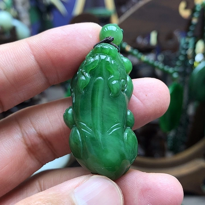和田玉（碧玉）未镶嵌颈饰