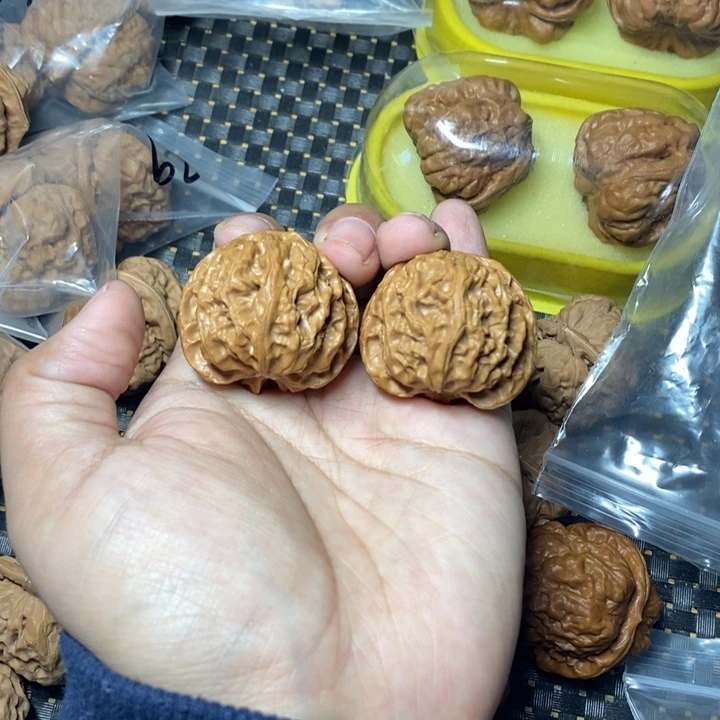 文玩核桃把件苹果园38全