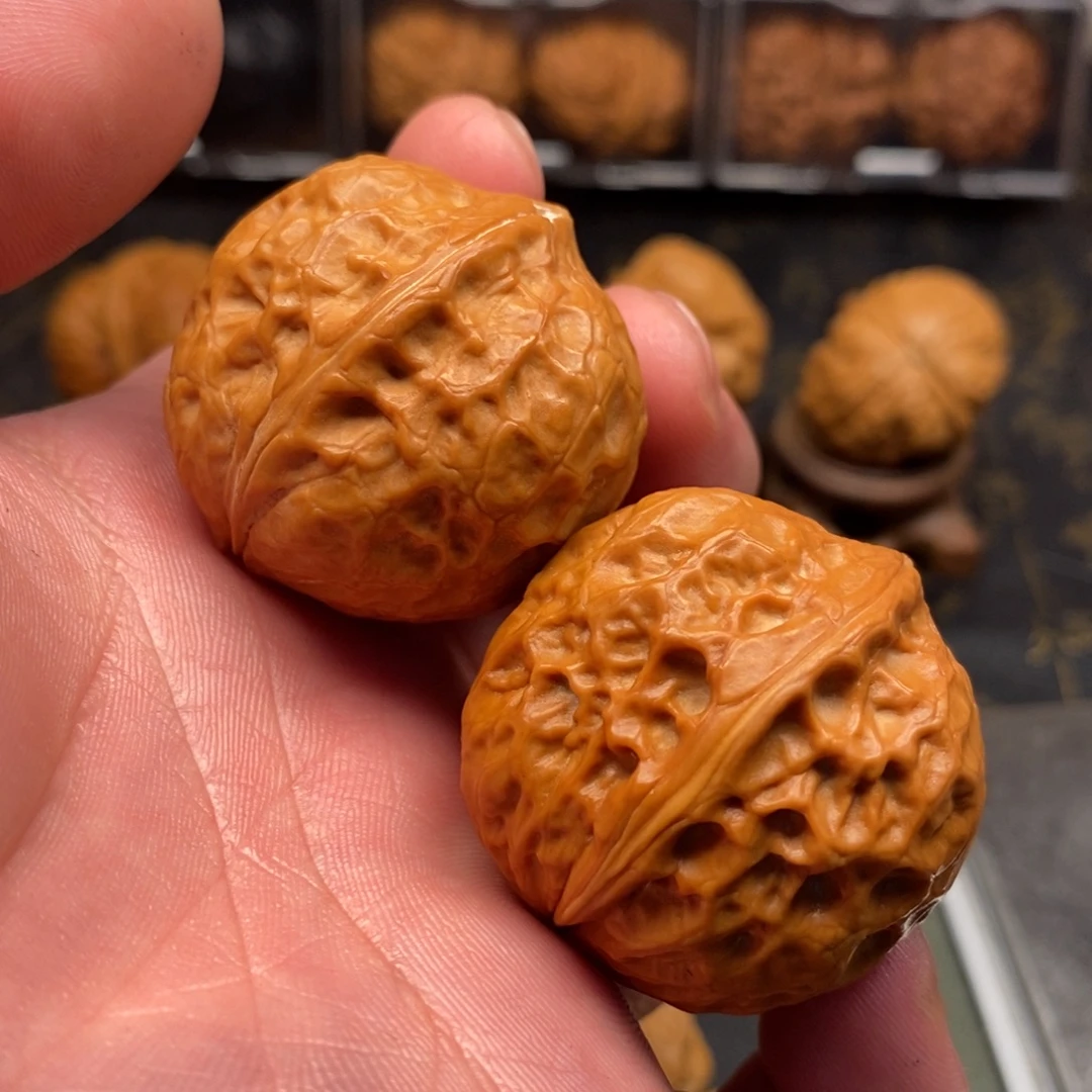 文玩核桃把件弹珠元宝